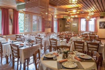 © Hotel Restaurant Relais des Puys - Le Relais des Puys