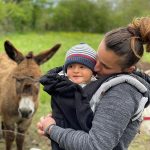 © Ferme pédagogique et balade avec un âne - Marine Bellumori