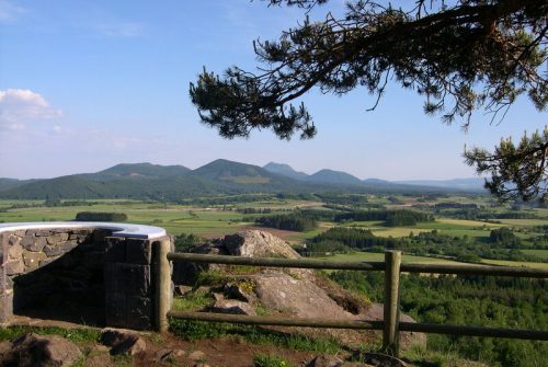 Aire de pique-nique - Roche Sauterre