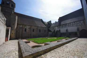 Abbaye de Menat